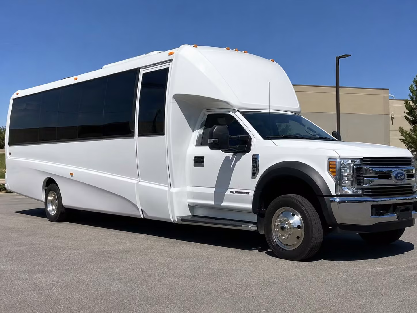 18 passenger minibus