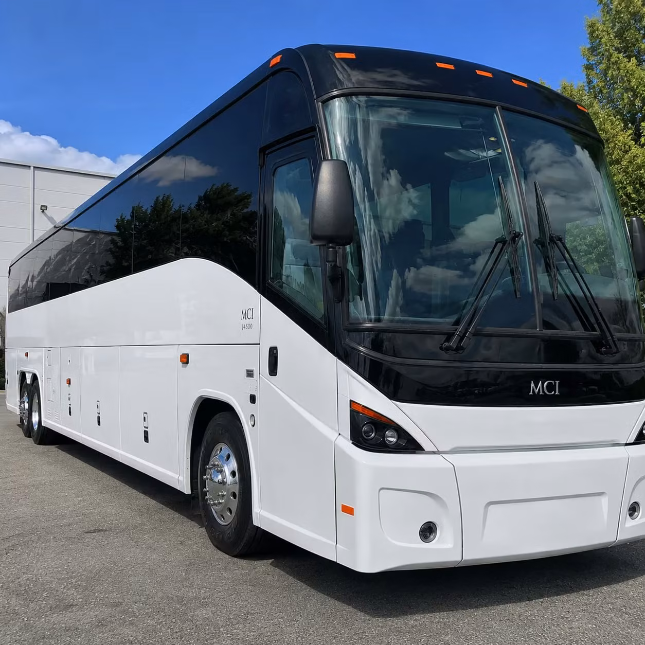corporate campuses and office parks in lakewood can run seamless shuttle loops