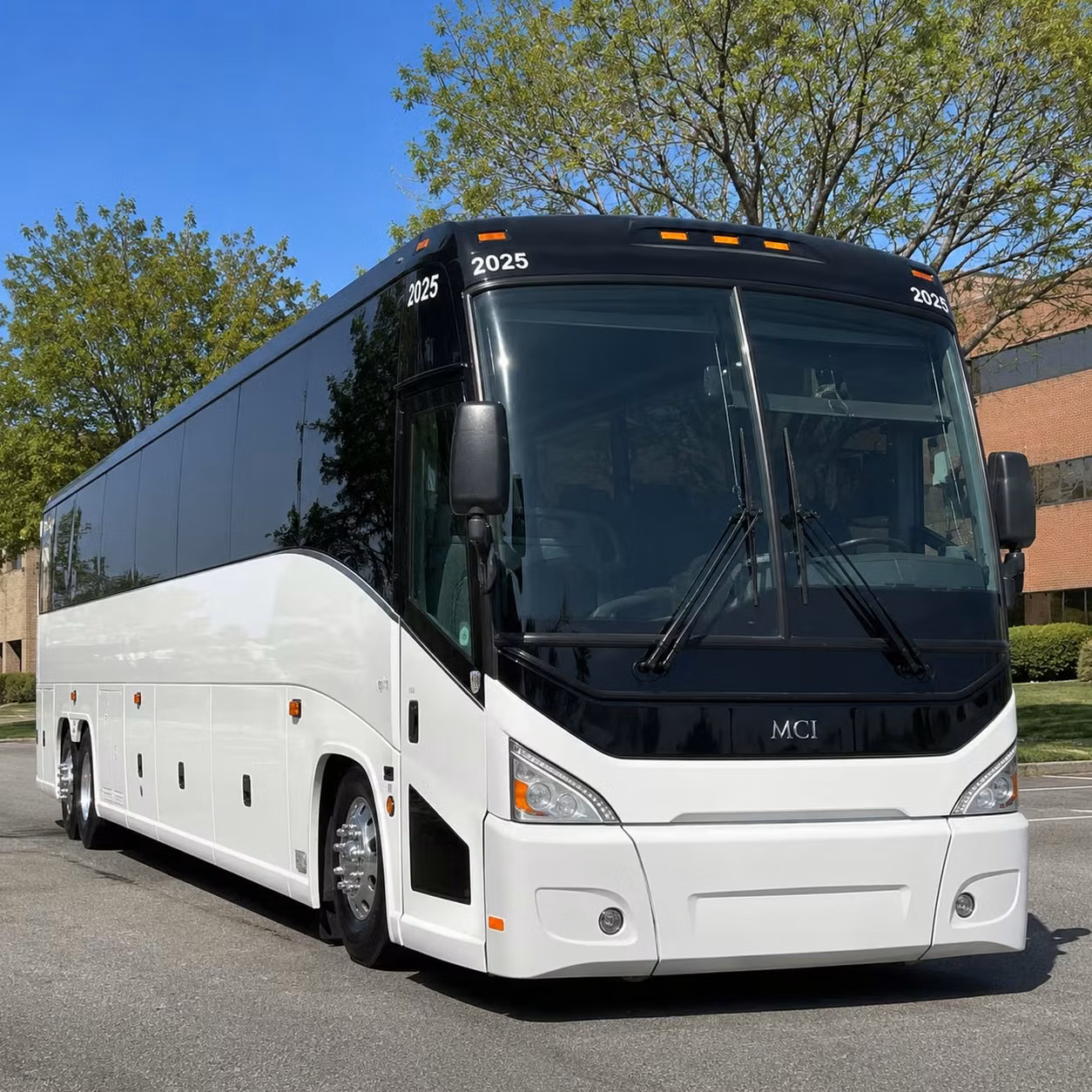 employee shuttle services for lakewood s busiest business corridors