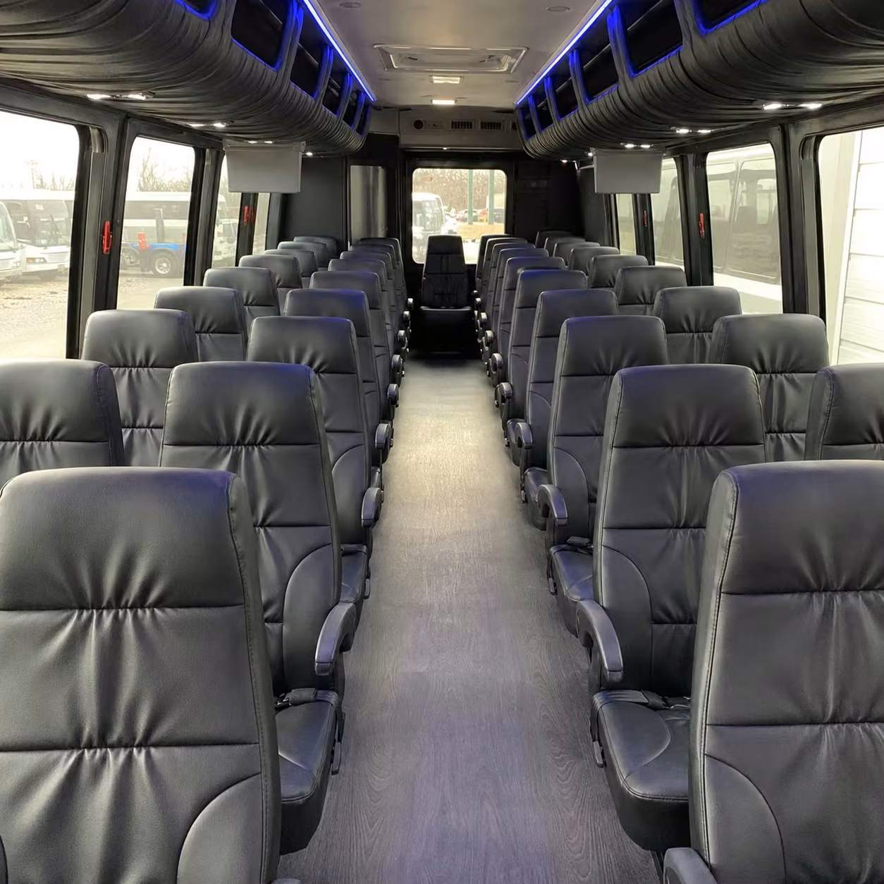 lakewood airport transportation